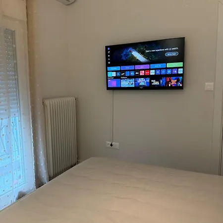 Apartment Homey Luxury 2 Bedroom *