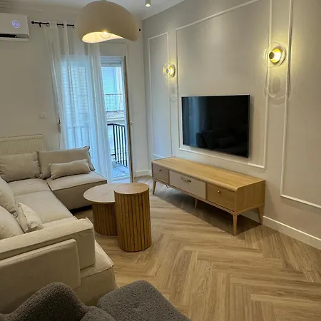 Homey Luxury 2 Bedroom アパート