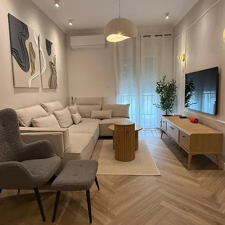 Homey Luxury 2 Bedroom アパート