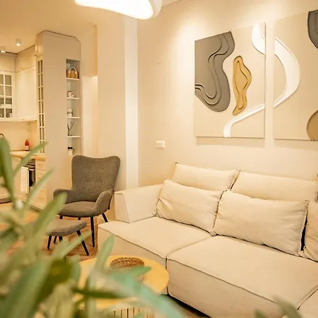 Homey Luxury 2 Bedroom * Thessaloníki