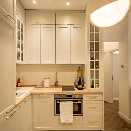 Homey Luxury 2 Bedroom * Thessaloníki