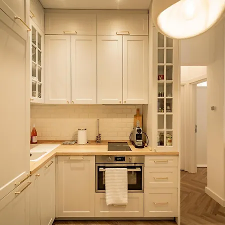 Homey Luxury 2 Bedroom * Thessaloníki