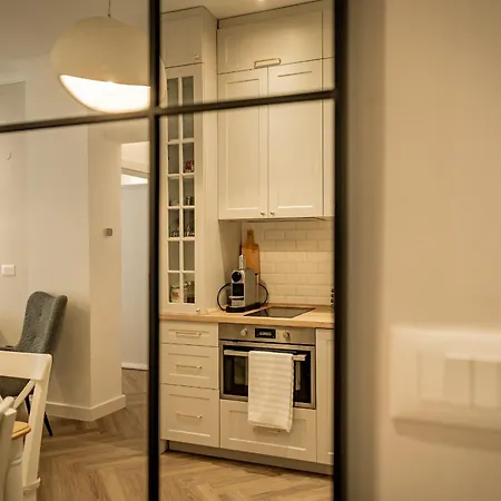 Homey Luxury 2 Bedroom *