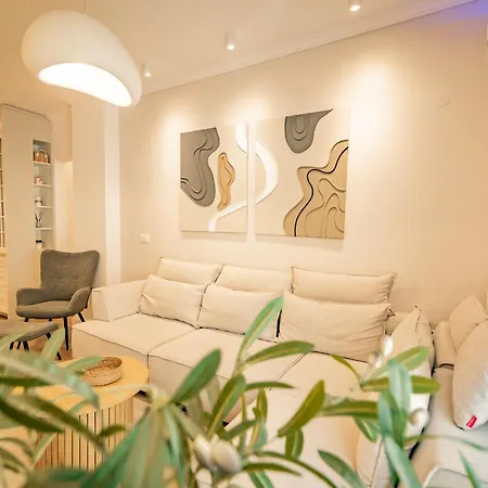 Homey Luxury 2 Bedroom