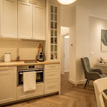 Lägenhet Homey Luxury 2 Bedroom Thessaloníki