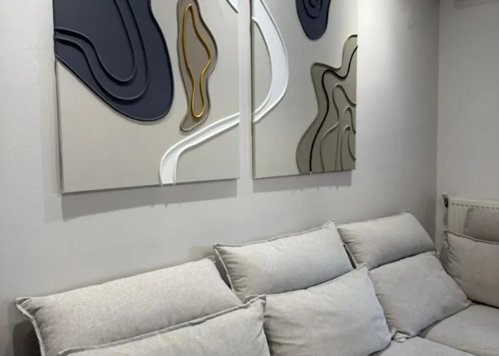 Homey Luxury 2 Bedroom